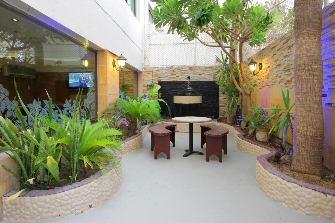 Dallas Hotel Dubai Exterior photo